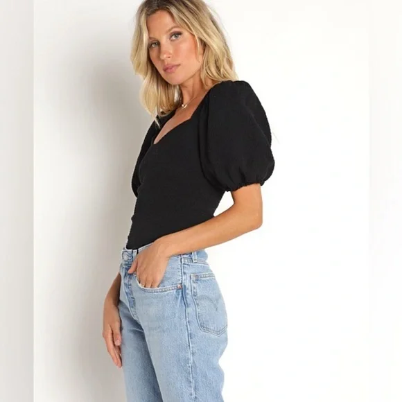 Nation LTD Bianca Smocked 80's Puff Sleeve Tee Black - Picture 3 of 9